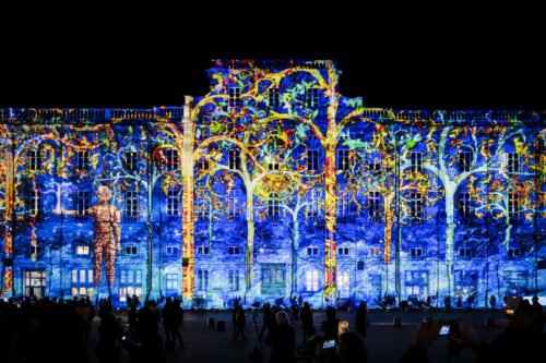 Quelle ville organise chaque année la Fête des Lumières ? 
