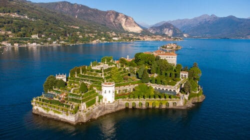 Quel pays sans côte maritime partage le lac Majeur avec l'Italie ? 
