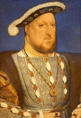 Quelle famille a régné sur l'Angleterre de 1485 à 1603, et à laquelle le roi Henry VIII fait partie ? 