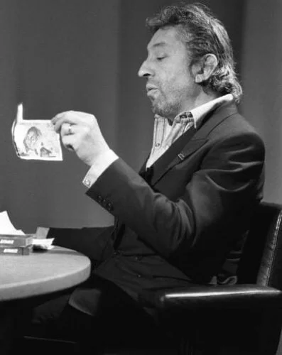 Dans quelle émission de télé Serge Gainsbourg a-t-il fait scandale en 1984 pour avoir brûlé un billet de 500 francs ? 