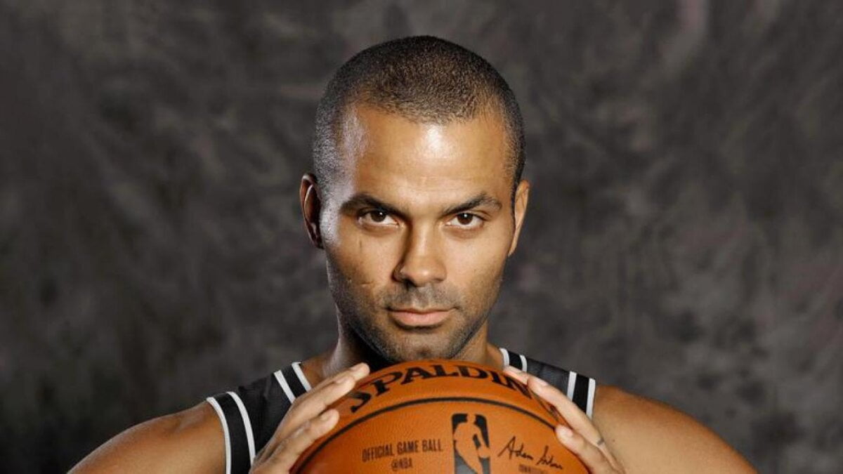 Dans quel club américain Tony Parker a-t-il joué la majorité de sa carrière de basketteur ? 