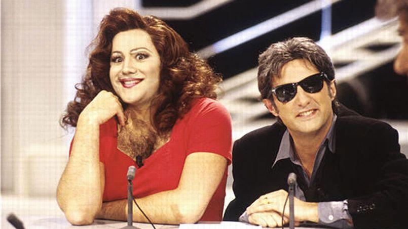 Qui a été le premier animateur de l’émission culte “Nulle Part Ailleurs” sur Canal+ ? 