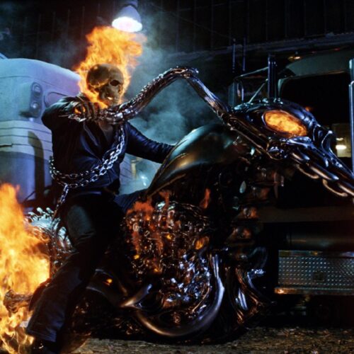 Quel acteur a incarné le super-héros Marvel Ghost Rider au cinéma en 2007 et 2011 ? 