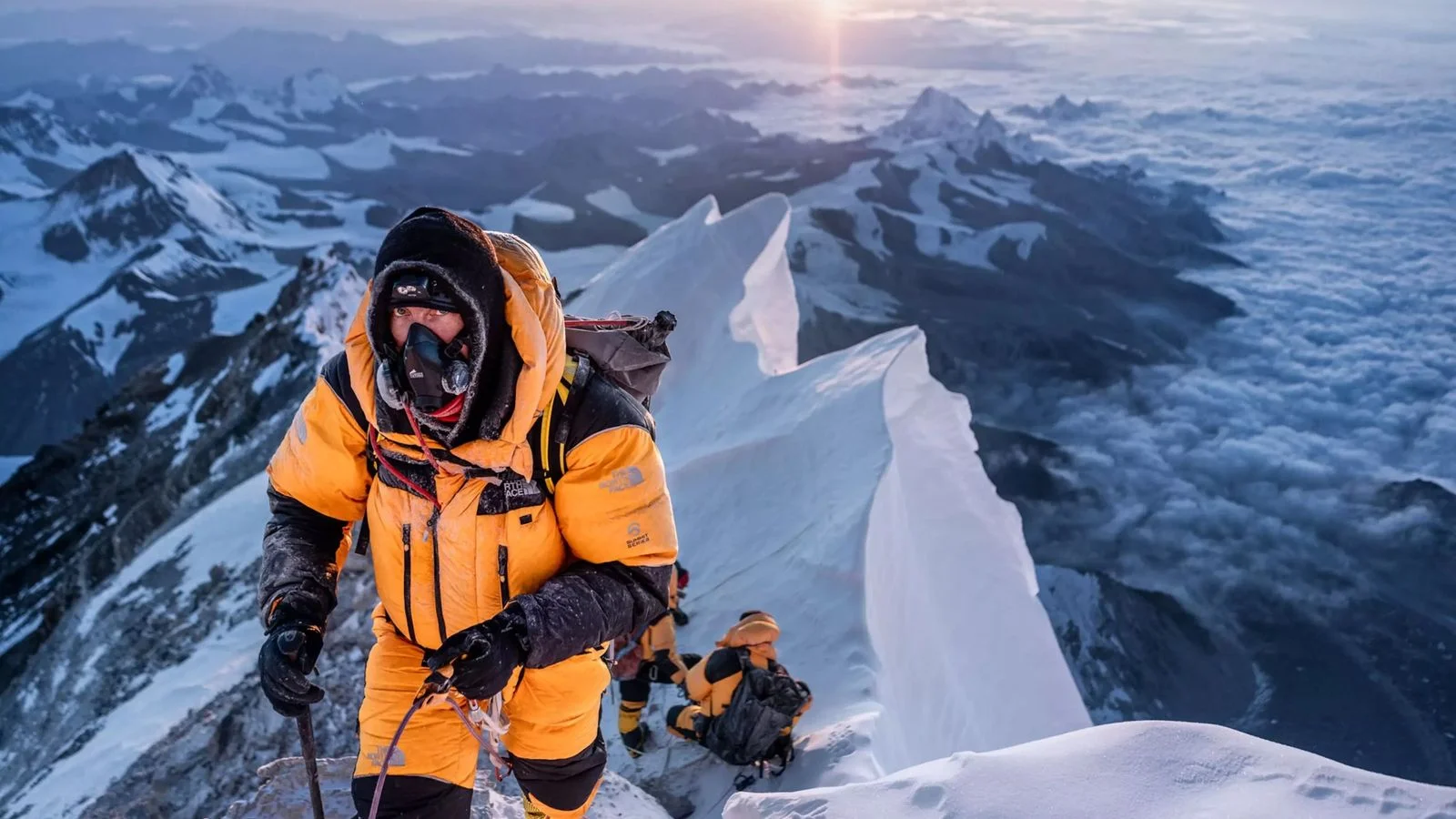 Quelle est la hauteur à la pointe de l’Everest ? 