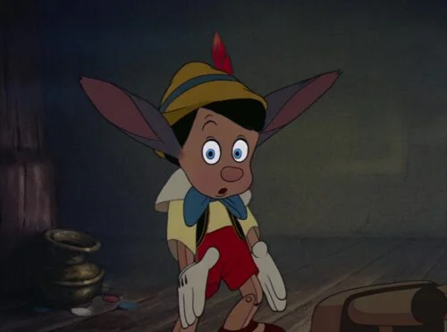 Pour quelle raison Pinocchio va se voir pousser des oreilles d’âne ? 
