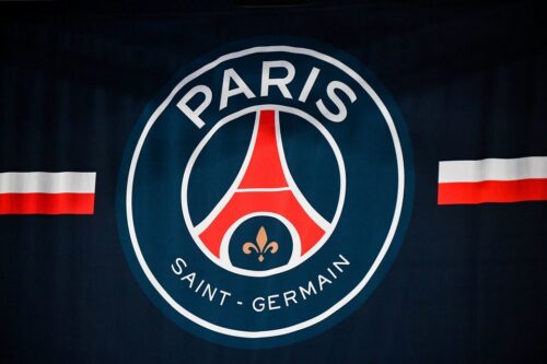 Sur les anciens logos du PSG, que trouvait-on sous la Tour Eiffel ?