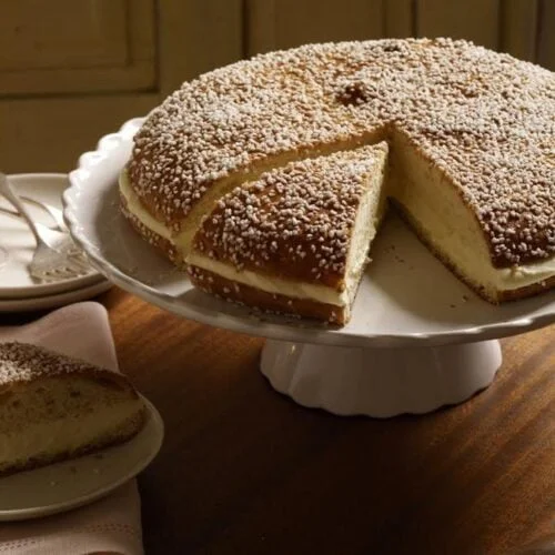 Quelle artiste a rendu la tarte tropézienne célèbre ? 