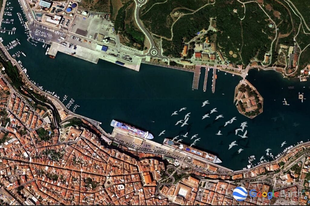 Quel est le plus grand port naturel de Méditerranée ? 