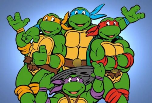 Dans le dessin animé Les Tortues Ninja, comment s'appelle le personnage qui porte le costume bleu ? 