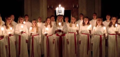 Comment s’appelle cette fête spéciale en Suède qui se déroule le 13 décembre et qui marque le début des fêtes de Noël ? 