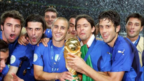 L’équipe vainqueur de la Coupe du Monde n’a accès au vrai trophée que 15 minutes. Vrai ou faux ? Italie coupe du monde