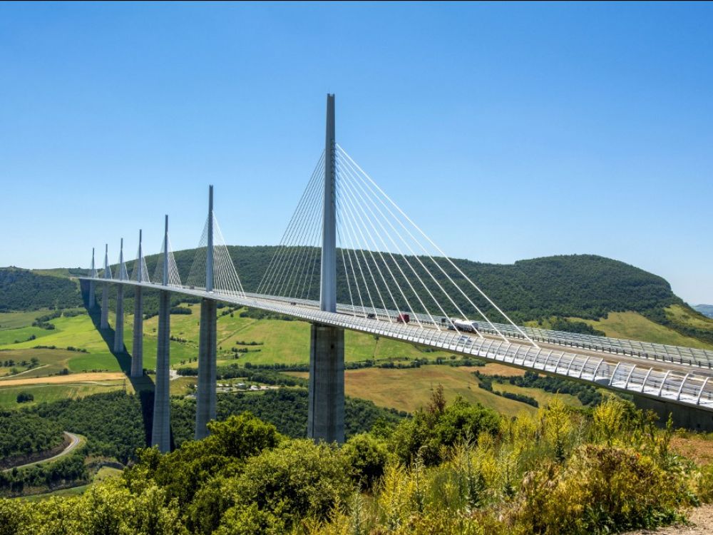 Dans quel pays peut-on observer ce pont hors normes ? 
