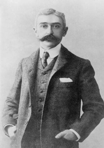 Pourquoi Pierre de Coubertin, né en 1865, est-il connu ? 
