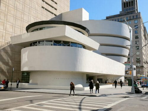 Quel est le nom de ce musée de New York à l’architecture très reconnaissable ? 