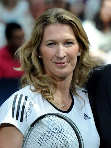 Quel est le nom de cette championne de tennis ayant remporté Roland-Garros à plusieurs reprises ? 