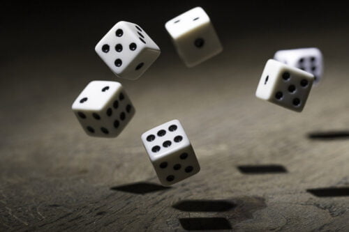 Quelle proposition désigne un célèbre jeu de dés ? Jeu de dés