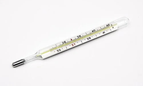 Quel élément chimique pouvait-on trouver dans les anciens thermomètres ? Thermomètre