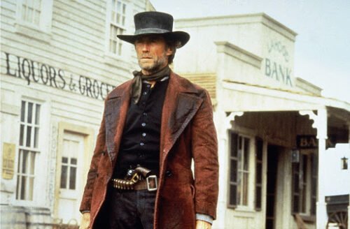 Comment est qualifié le cavalier du film “Pale rider” avec Clint Eastwood ? 