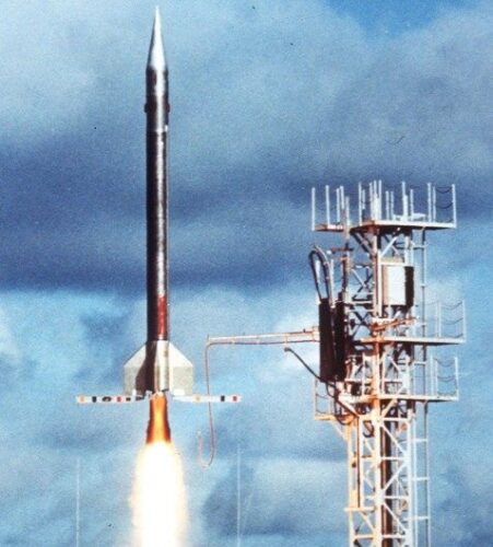 Quel est le nom donné à la première fusée sonde française lancée en 1958 ? 