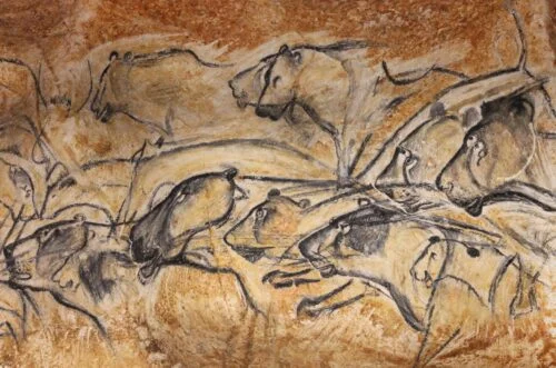 Dans quelle grotte française trouve-t-on des peintures rupestres considérées comme les plus vieilles du monde ? 