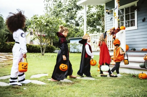 D'après la tradition d'Halloween, en France que risque-t-on si on refuse de donner des bonbons aux enfants ? 