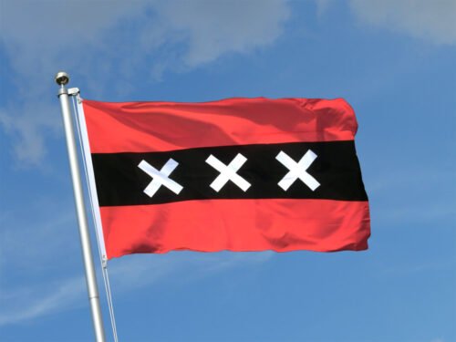 Quelle ville du monde est associée à ce drapeau ? 