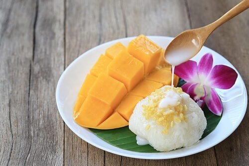 De quel pays, le riz gluant à la mangue est-il un dessert traditionnel ? Mango stiky rice