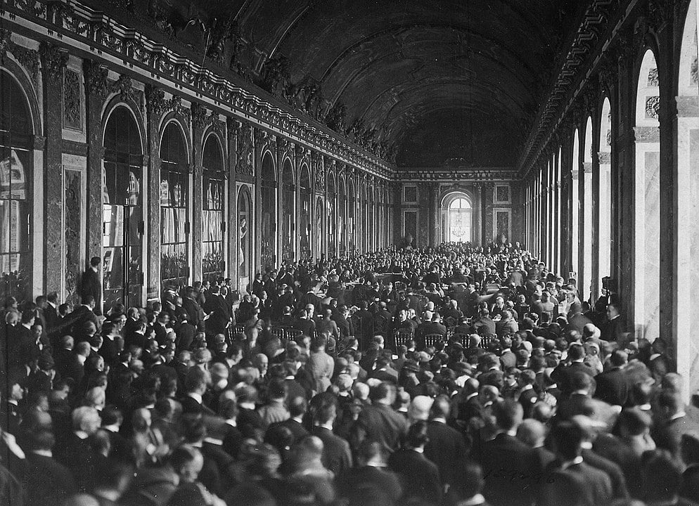 Quel est le traité de paix de la Première Guerre mondiale signé après l'armistice du 11 novembre 1918 ? Traité de paix