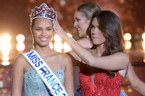 De quelle région française est originaire Indira Ampiot, Miss France 2023 ? 