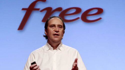 Dans quelle activité se lance Xavier Niel alors qu’il n’est encore que lycéen ? 