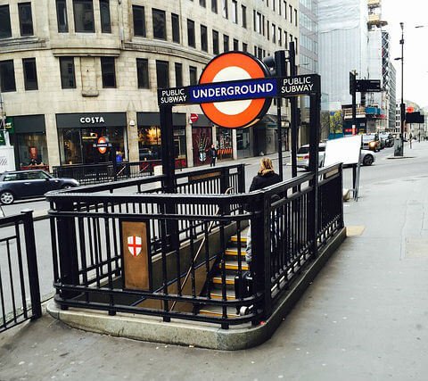 Le métro de Londres est le réseau métropolitain le plus ancien du monde. Vrai ou faux ? 