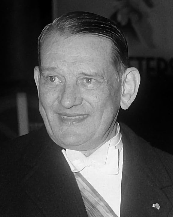 Qui était président de la République française entre 1954 et 1959 ? 