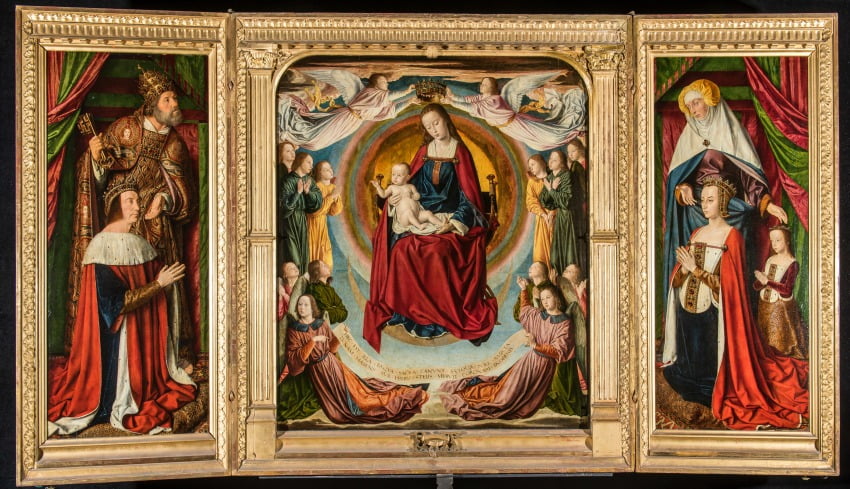 Comment désigne-t-on une œuvre en trois panneaux ? 