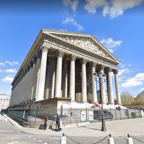 Comment s’appelle cette église, située à Paris ? 