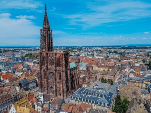 Quelle est cette cathédrale en photo ? 