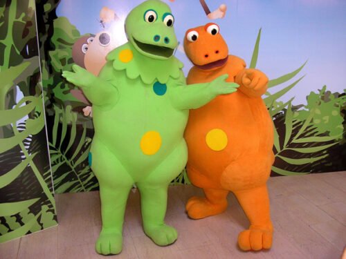 Sous quel nom est connu le cousin vert de Casimir, le gentil dinosaure orange ? 