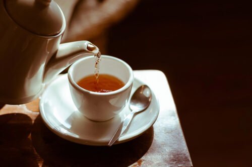 Le thé est la boisson la plus consommée au monde derrière l’eau. Vrai ou faux ? 