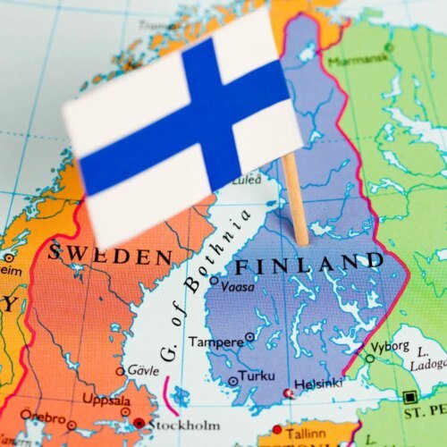 La Finlande possède un régime de type monarchique. Vrai ou faux ? 