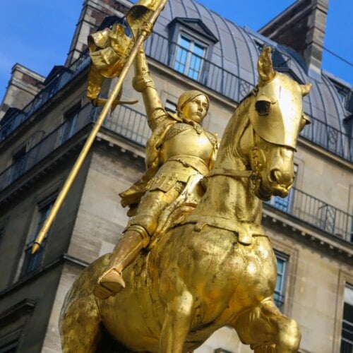Jeanne d’Arc est morte brûlée vive à Rouen. Vrai ou faux ? 