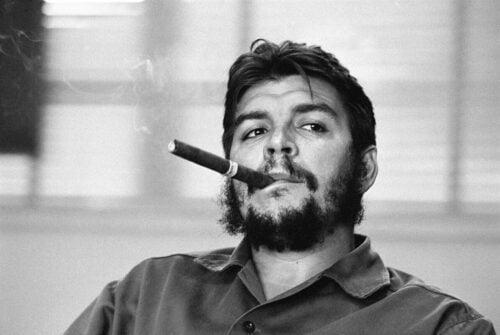 Quel est le prénom de l'homme plus connu sous le nom Che Guevara ? 