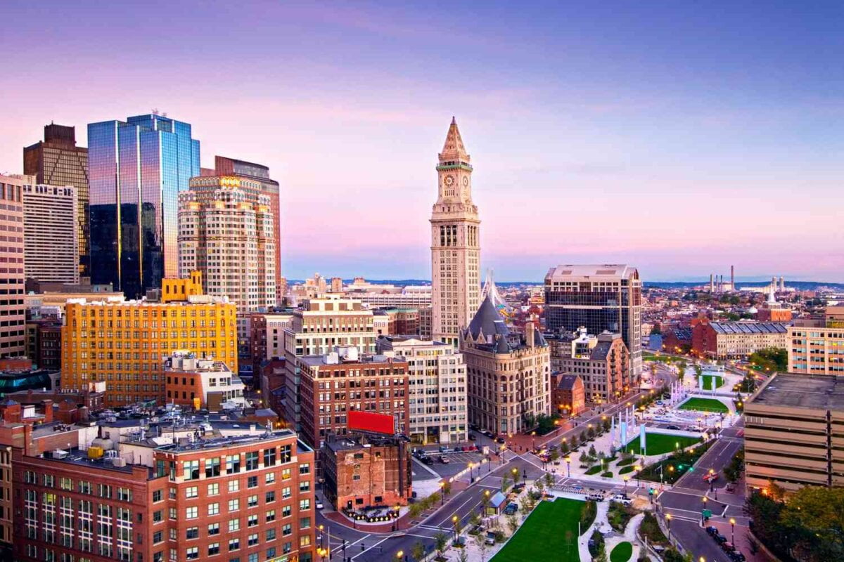 De quel État des États-Unis la ville de Boston est-elle la capitale ? 