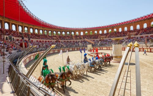 Dans quel autre pays que la France, existe-t-il un parc le Puy du Fou depuis 2021 ? 
