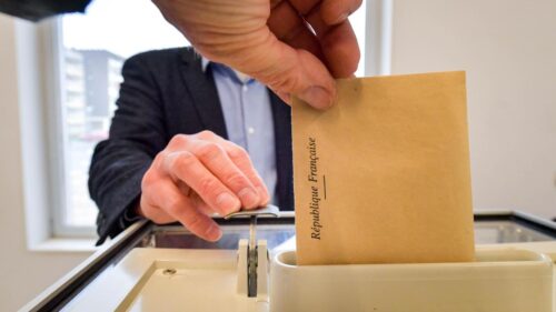 Les élections législatives en France sont au suffrage universel indirect. Vrai ou faux ? 