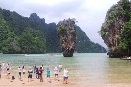 Dans quel pays se trouve cette plage en photo ? 