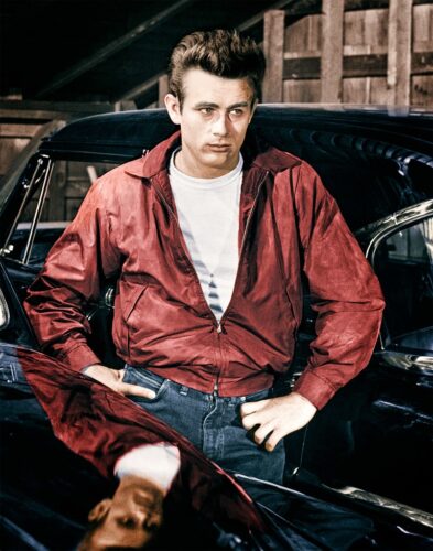 Quel est le dernier film dans lequel James Dean a tourné et sorti juste après sa mort, en 1956 ? 