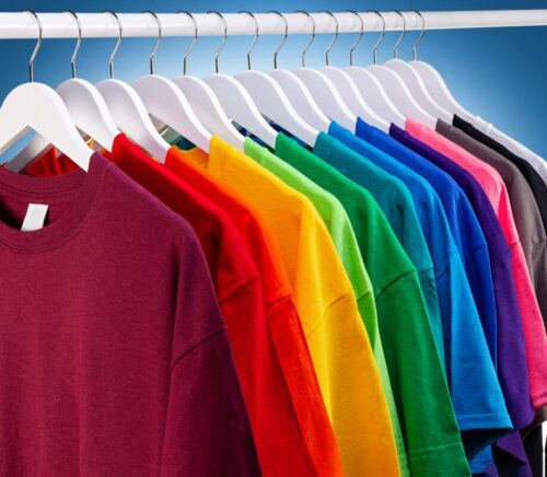 La couleur de nos vêtements aurait une incidence sur le fait d’attirer plus ou moins les moustiques. Vrai ou faux ? 