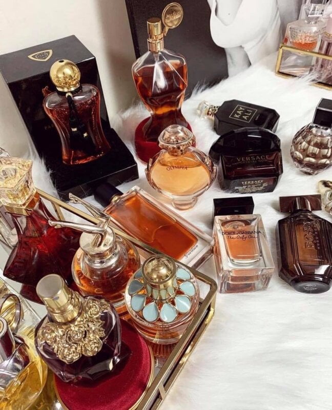 Comment appelle-t-on une personne qui collectionne les flacons de parfum ? 