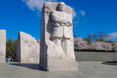 Dans quelle ville se trouve cette statue de Martin Luther King ? 