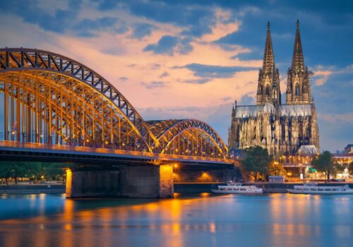 Dans quelle ville allemande se trouve cette cathédrale gothique ? 