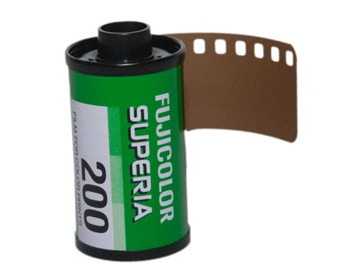 Sur un appareil photo argentique, le film de la pellicule est appelé le diaphragme. Vrai ou faux ? 